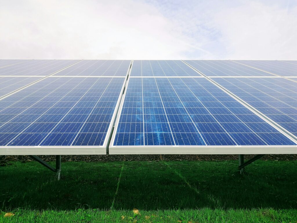 Solcelleteknologi: Innovativt Skridt mod Bæredygtighed