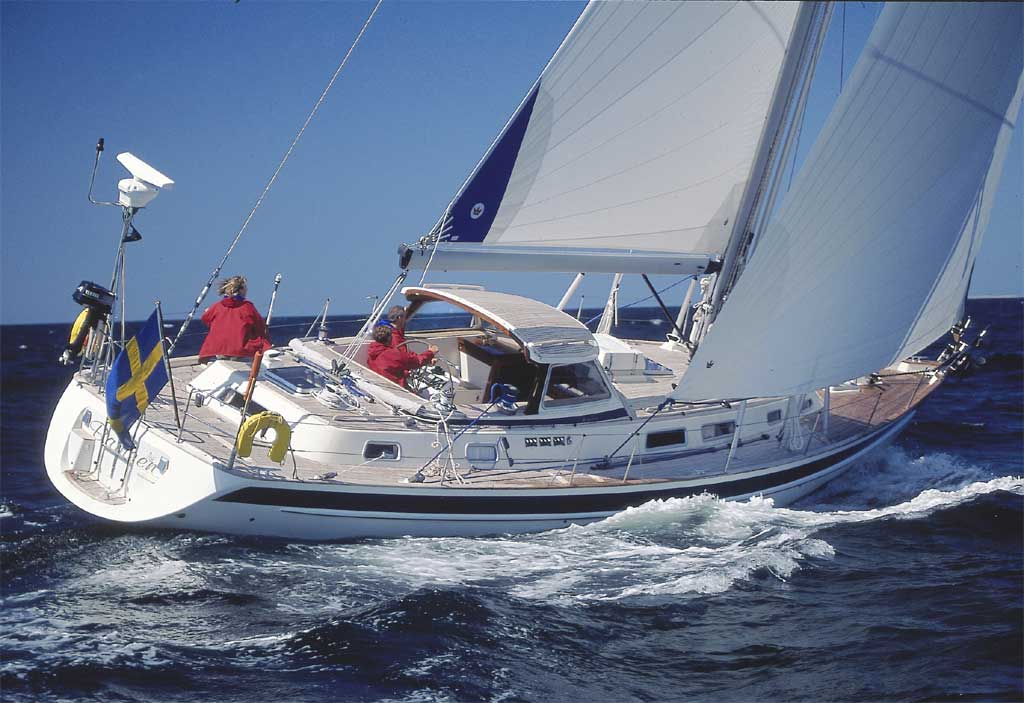 Hallberg-Rassy 53: En tidløs legende blandt oceangående sejlere